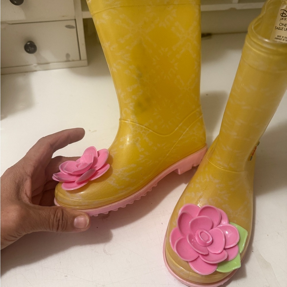 Disney Yellow Princess Rain Boots with Pink Accents - Picture 9 of 14